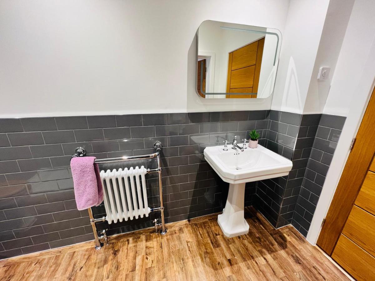 Bed and Breakfast Lavender Retreat Рексем Екстер'єр фото