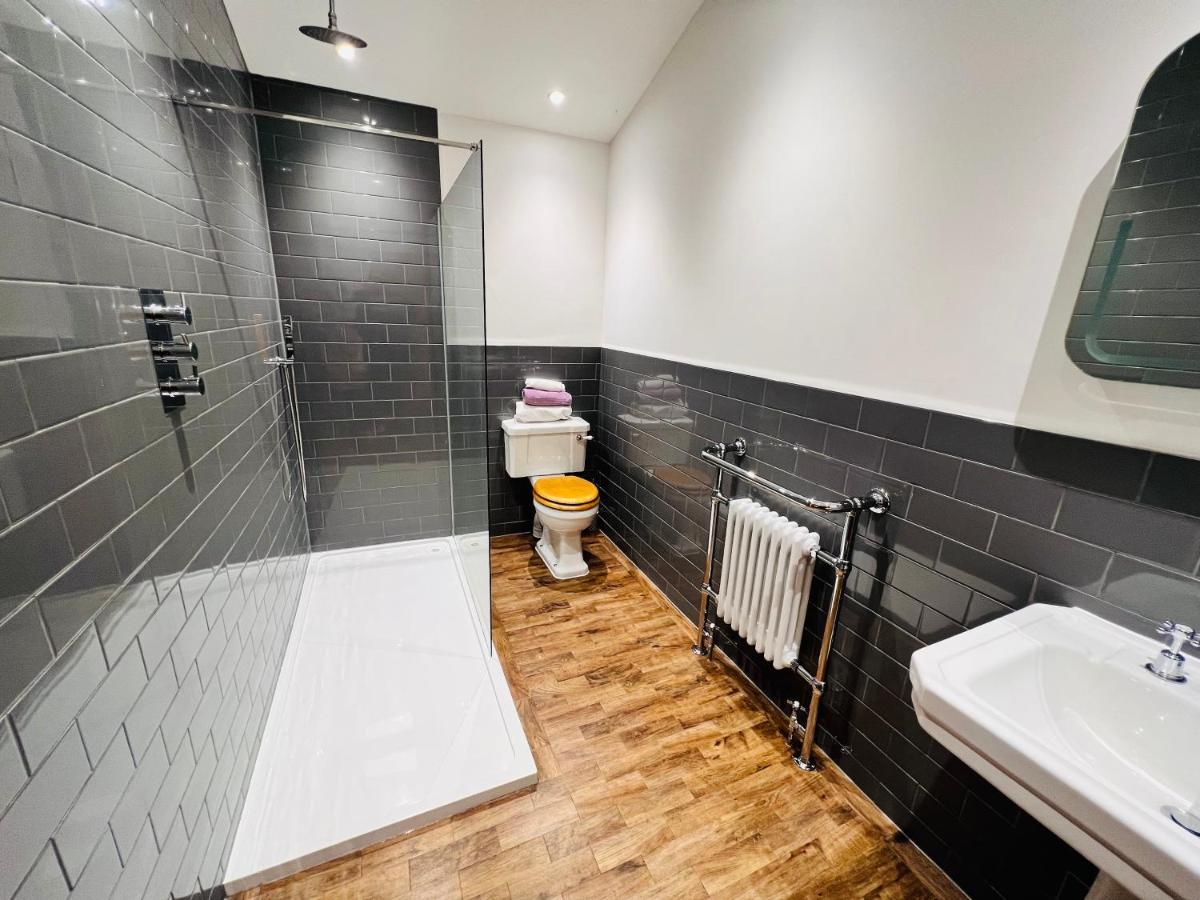 Bed and Breakfast Lavender Retreat Рексем Екстер'єр фото